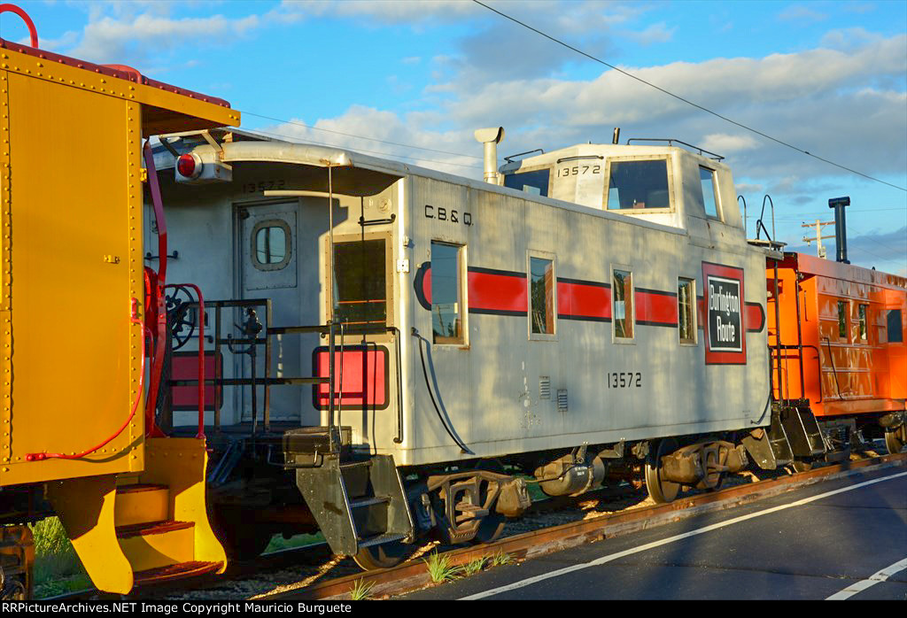 Chicago Burlington & Quincy Steel Caboose 